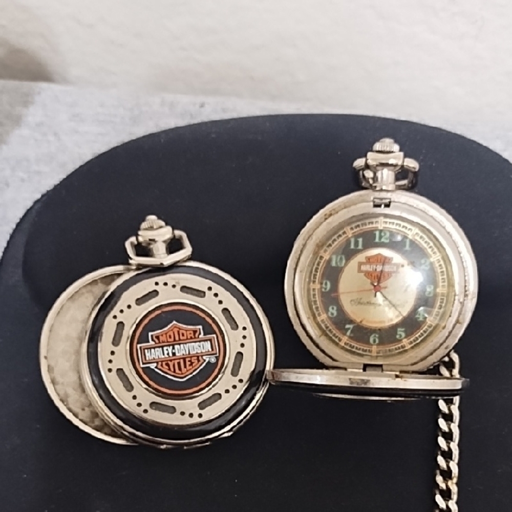 Harley-Davidson Silver and Black Pocket Watch